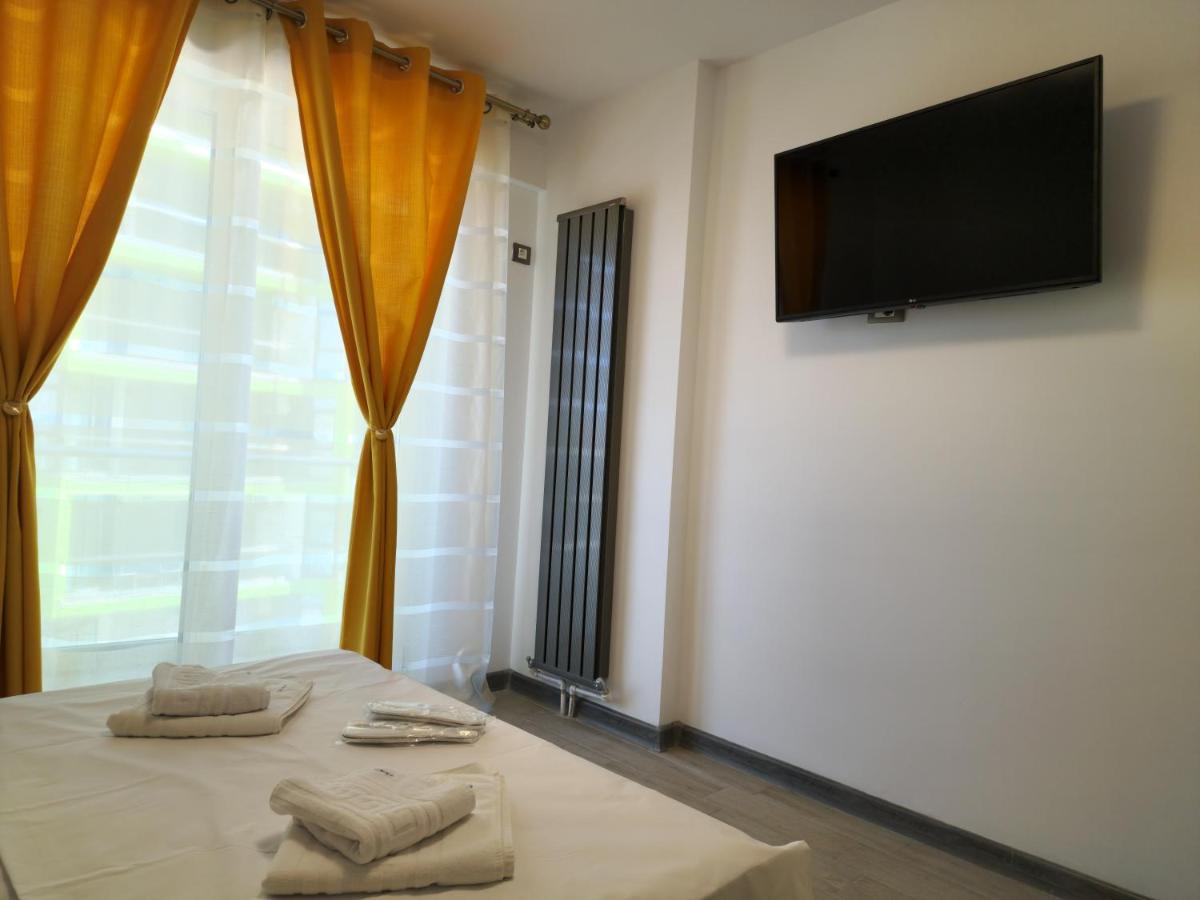 Cristalex Aparthotel & Spa Mamaia Nord Năvodari Exteriör bild