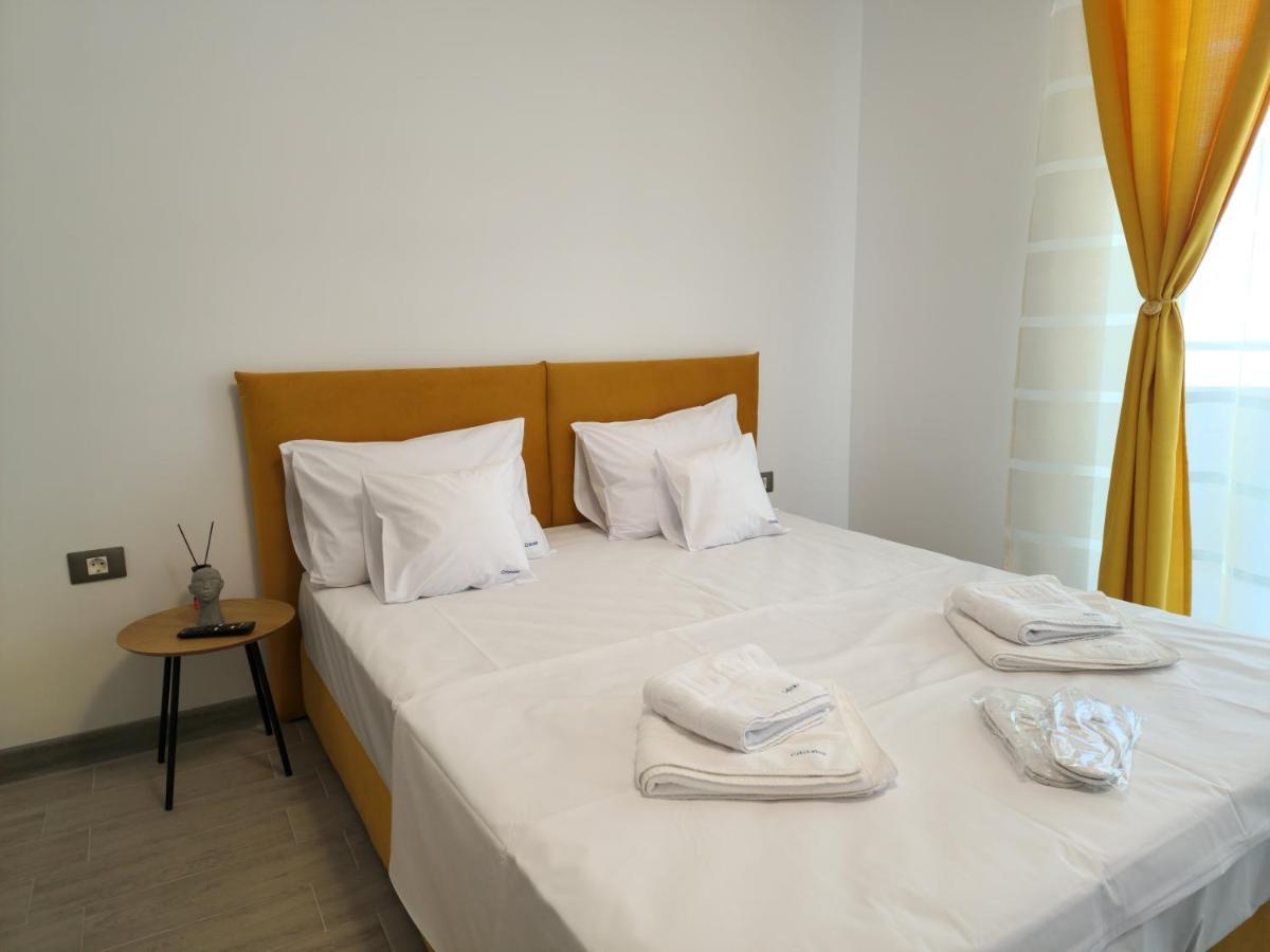 Cristalex Aparthotel & Spa Mamaia Nord Năvodari Exteriör bild