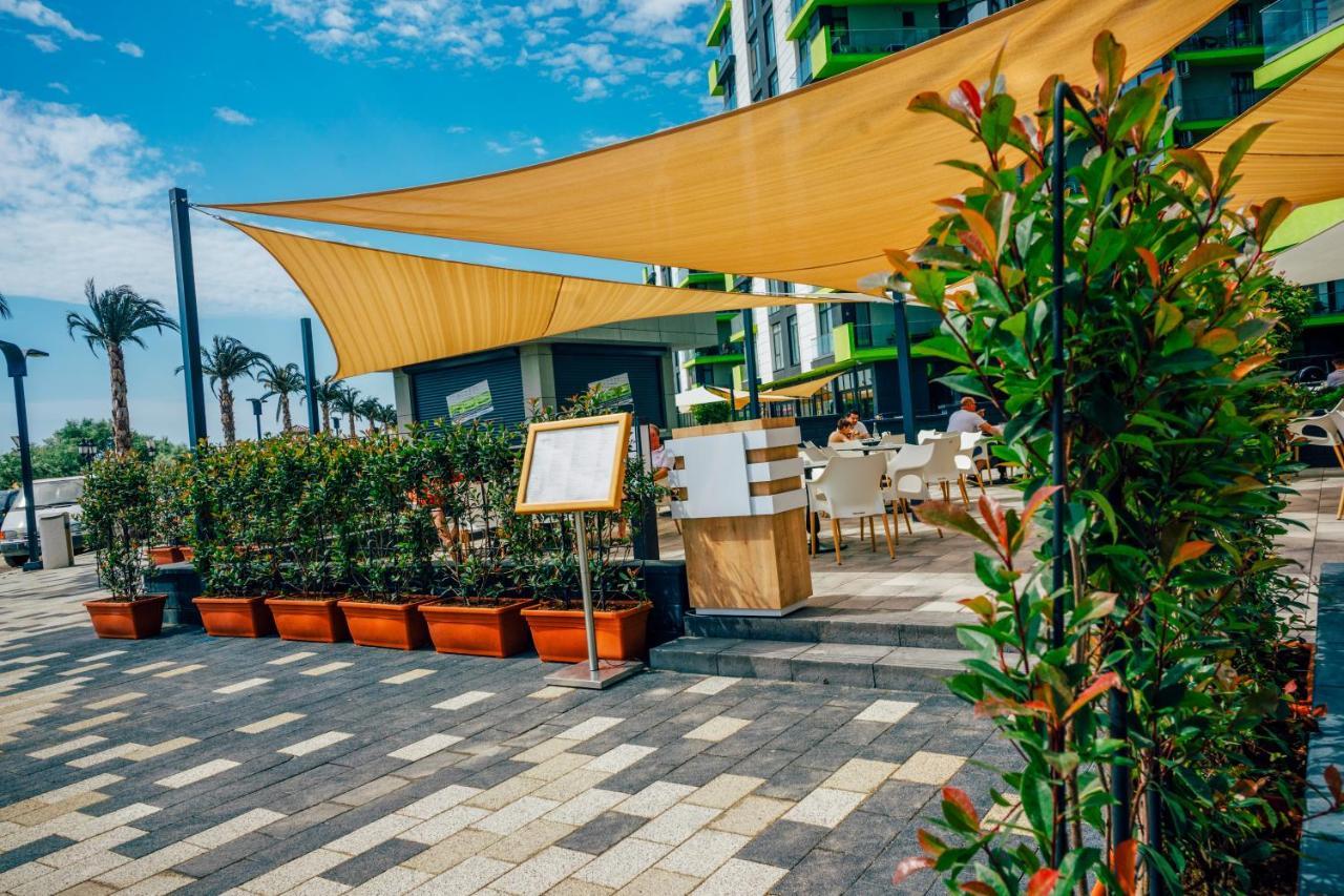 Cristalex Aparthotel & Spa Mamaia Nord Năvodari Exteriör bild
